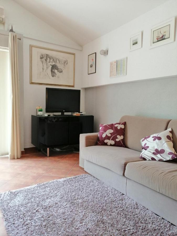 Apartment Dzoni Split Exterior photo